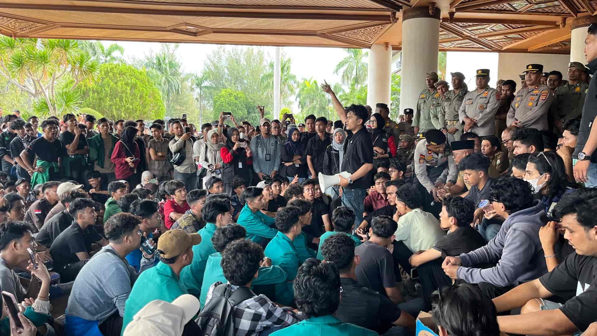 Demo Aliansi Rakyat Aceh Jilid II Tolak Pergub JKA