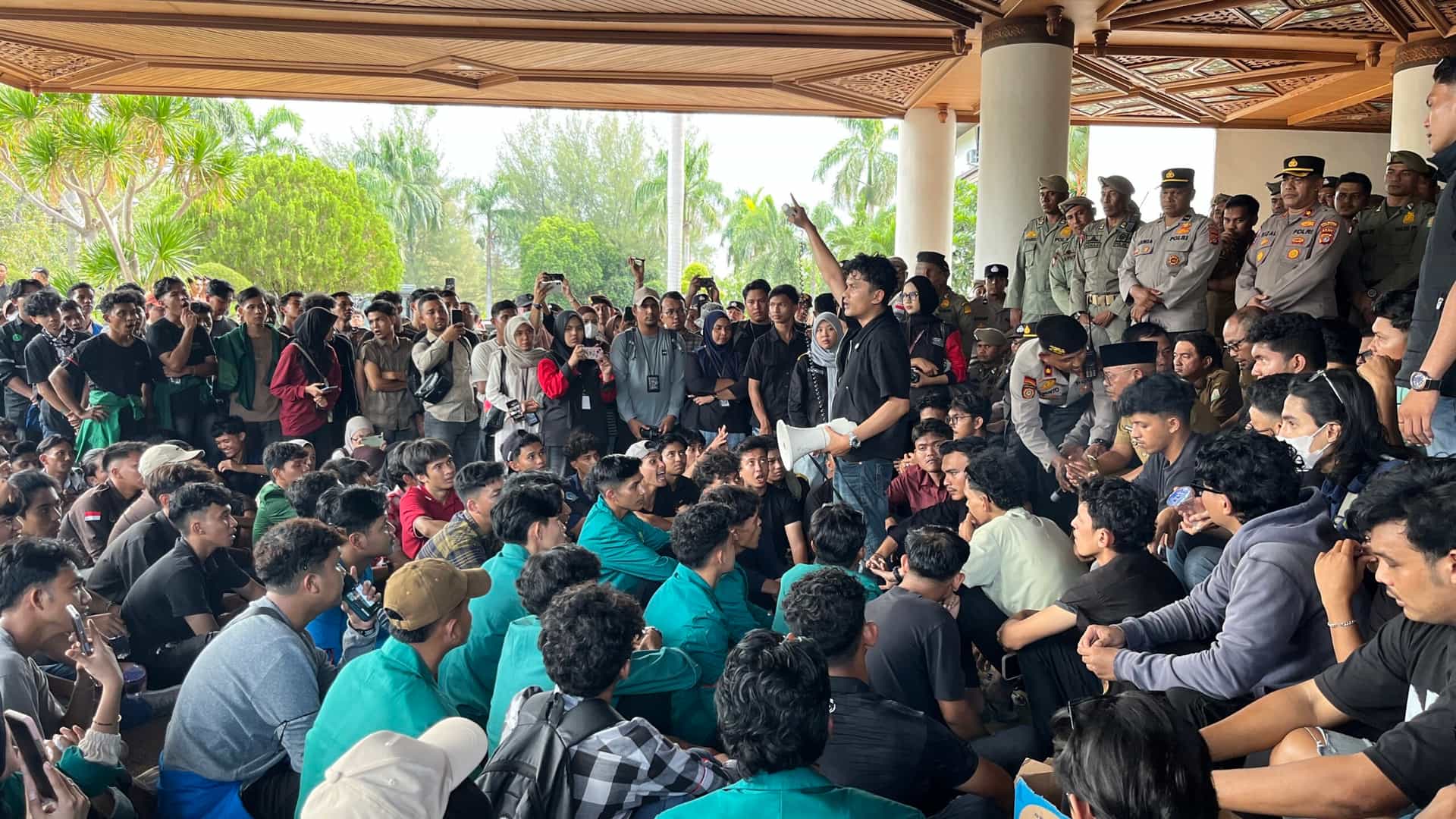 Demo Aliansi Rakyat Aceh Jilid II Tolak Pergub JKA