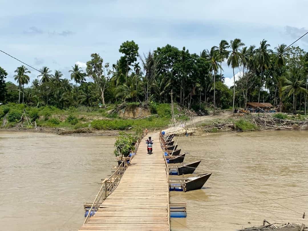 “Kepala Hiu”, Jembatan Darurat Penyelamat Akses Warga Peusangan