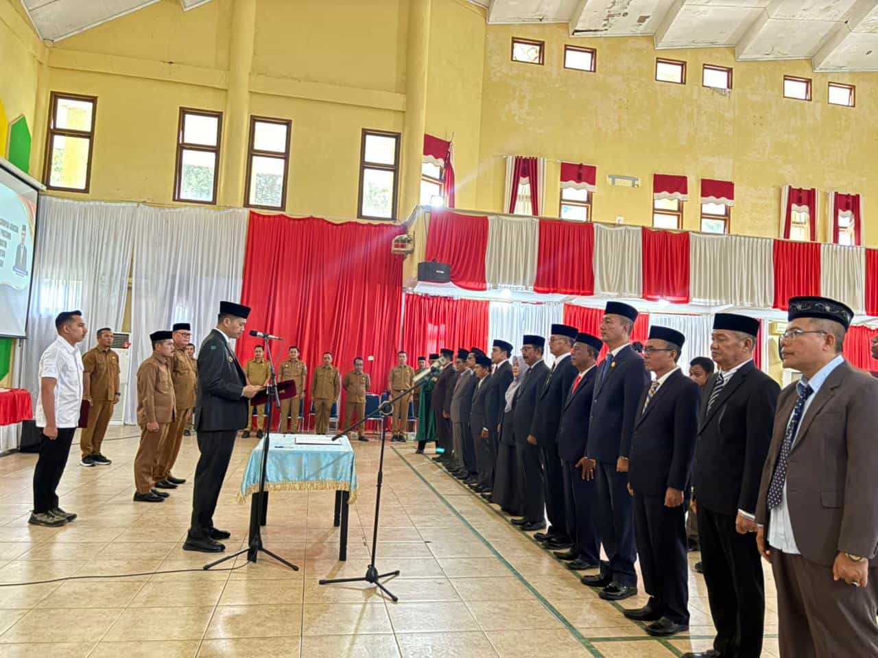 Pembersihan Birokrasi Aceh Selatan: Mengapa 8 Dinas Strategis Dibiarkan Dijabat Plt?