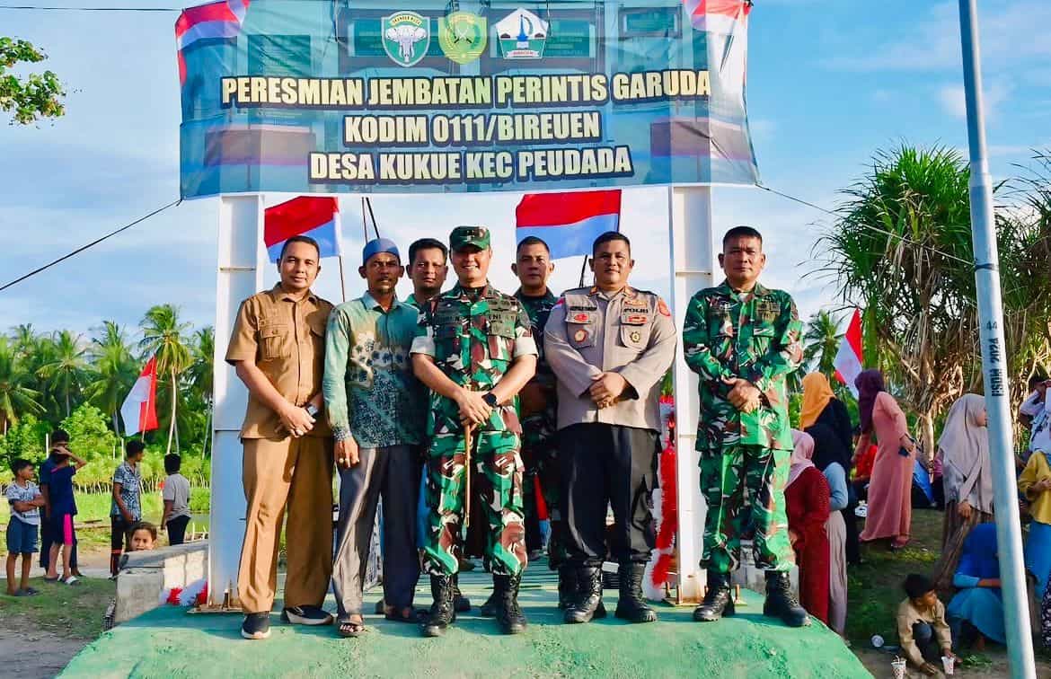 Jembatan Gantung Diresmikan, Warga Desa Kukue Sambut Harapan Baru