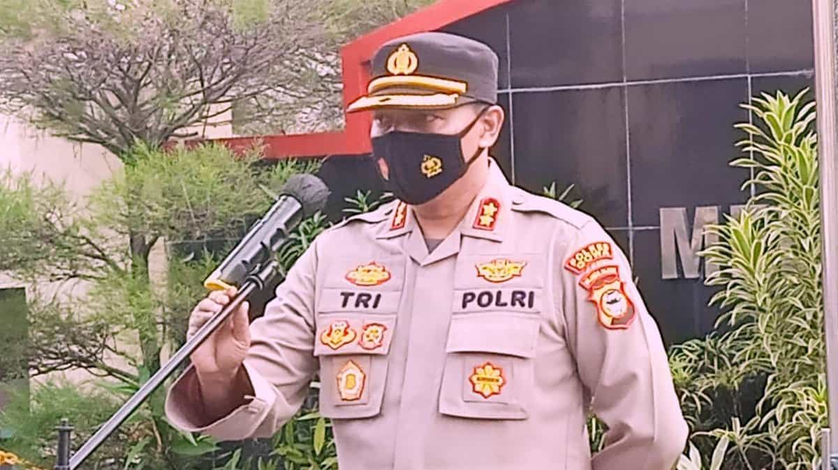 Polisi sedang apel pagi.