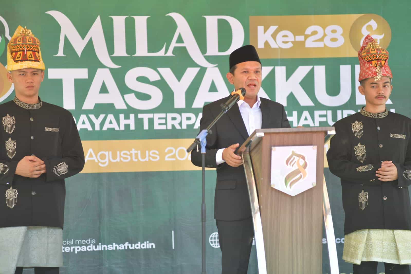 Perangi Judi Online dan Narkoba, Wagub Dek Fadh Tegaskan Dayah Benteng Utama Penyelamat Generasi Aceh