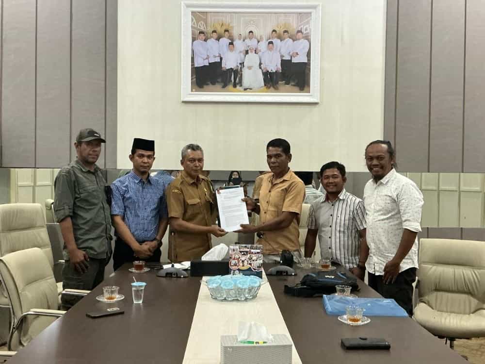 Audiensi Kelompok Tani Usaha Mandiri Sadakata dengan Plt Kadistanbun Aceh soal penataan HGU
