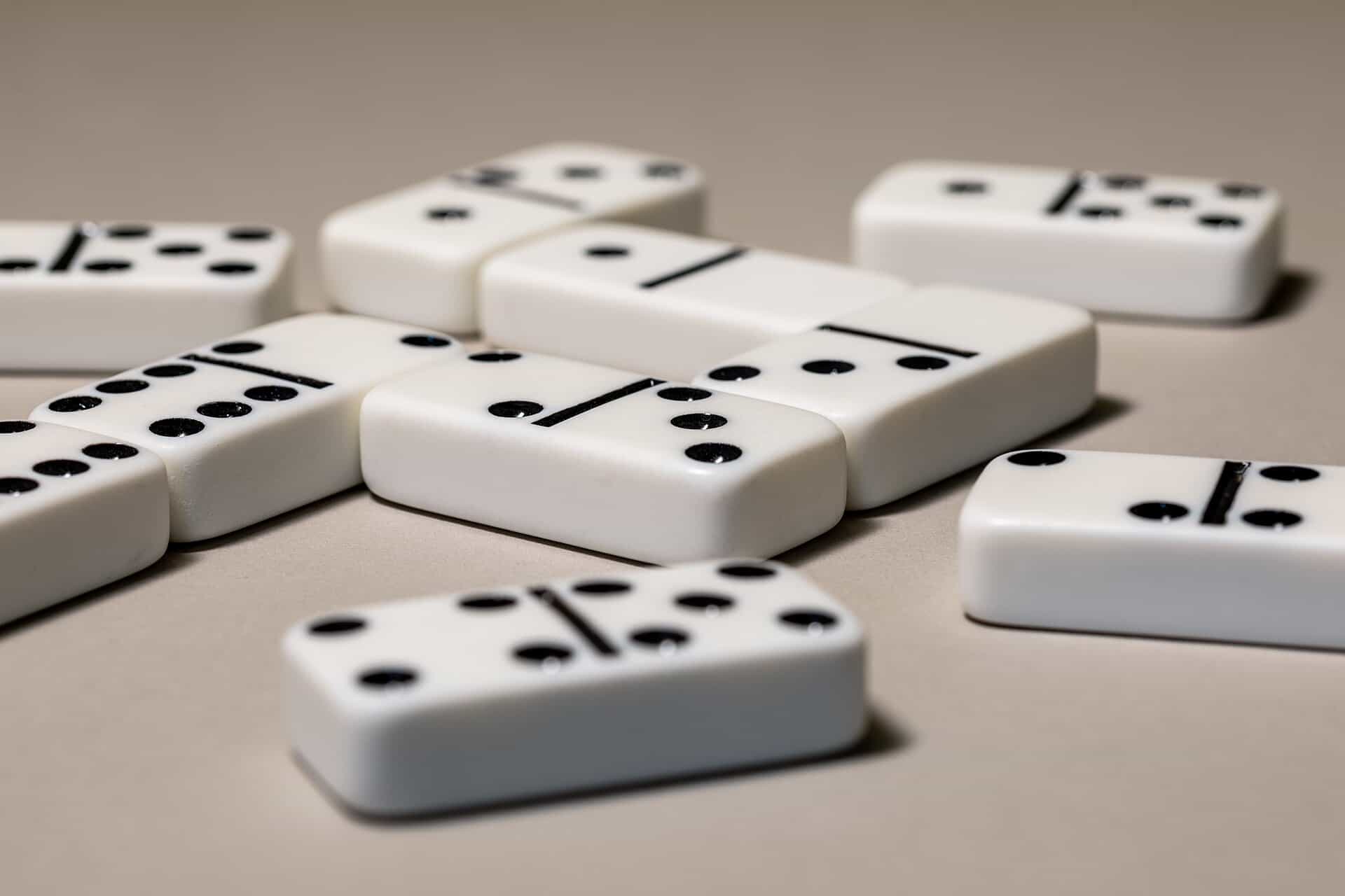 Ilustrasi batu domino