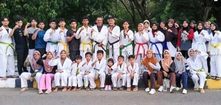 Murid MIN 11 Banda Aceh Raih Medali Emas di Ajang Taekwondo Aceh Students Championship 2025