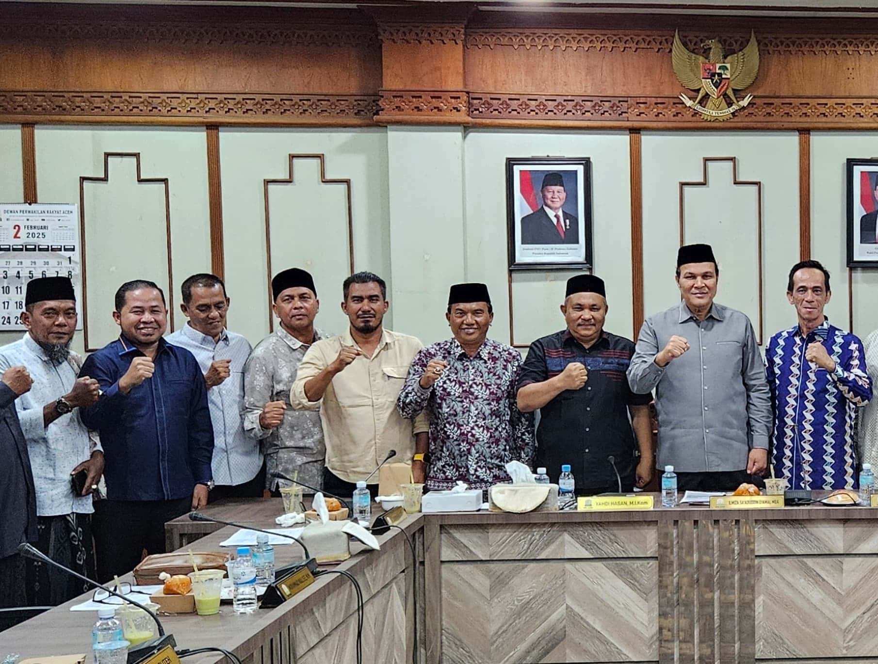 Komisi VII DPRA Dukung Ingub Tentang Pelaksaan Sholat Berjamaah dan Mengaji