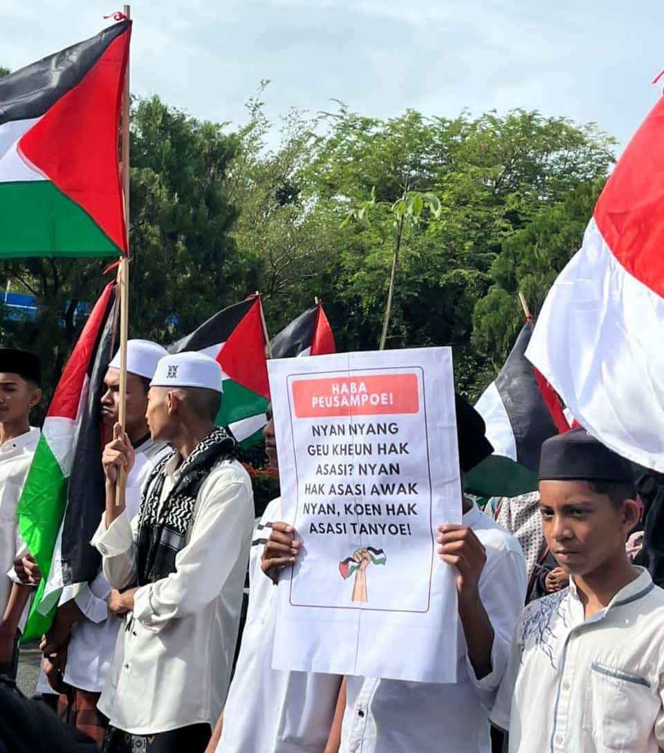 Aliansi Rakyat Aceh Bela Palestina Gelar Aksi Damai di Simpang Lima