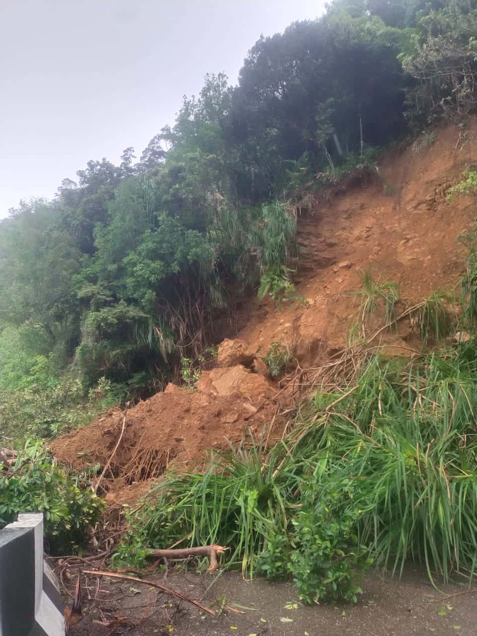 Longsor Terjang Gunung Batu Hitam Aceh Selatan, Akses Jalan Nasional Sempat Lumpuh Total