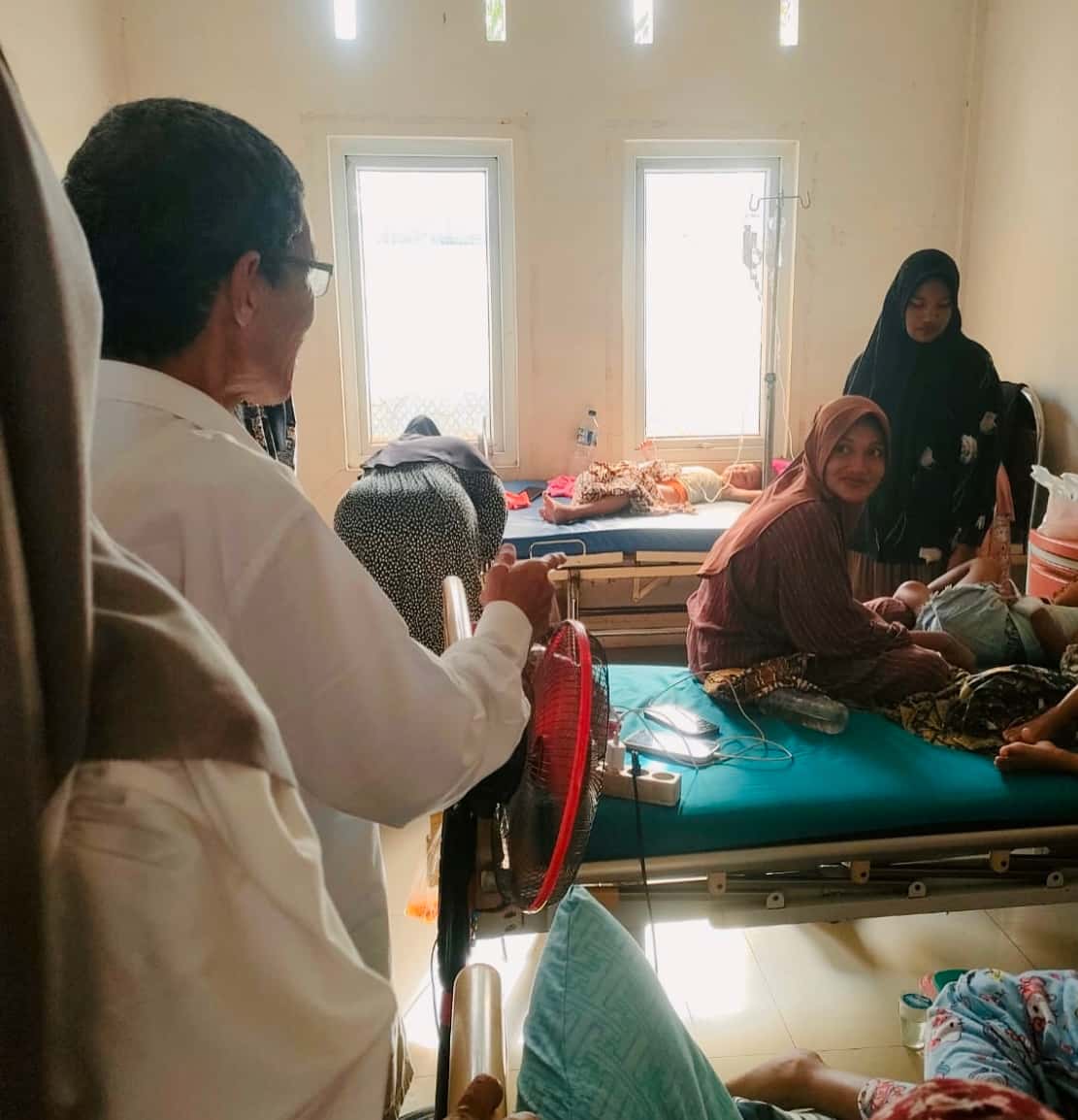 Empat Anak Korban Dugaan Keracunan MBG di Simpang Mamplam Masih Dirawat, Polisi Tunggu Hasil BPOM