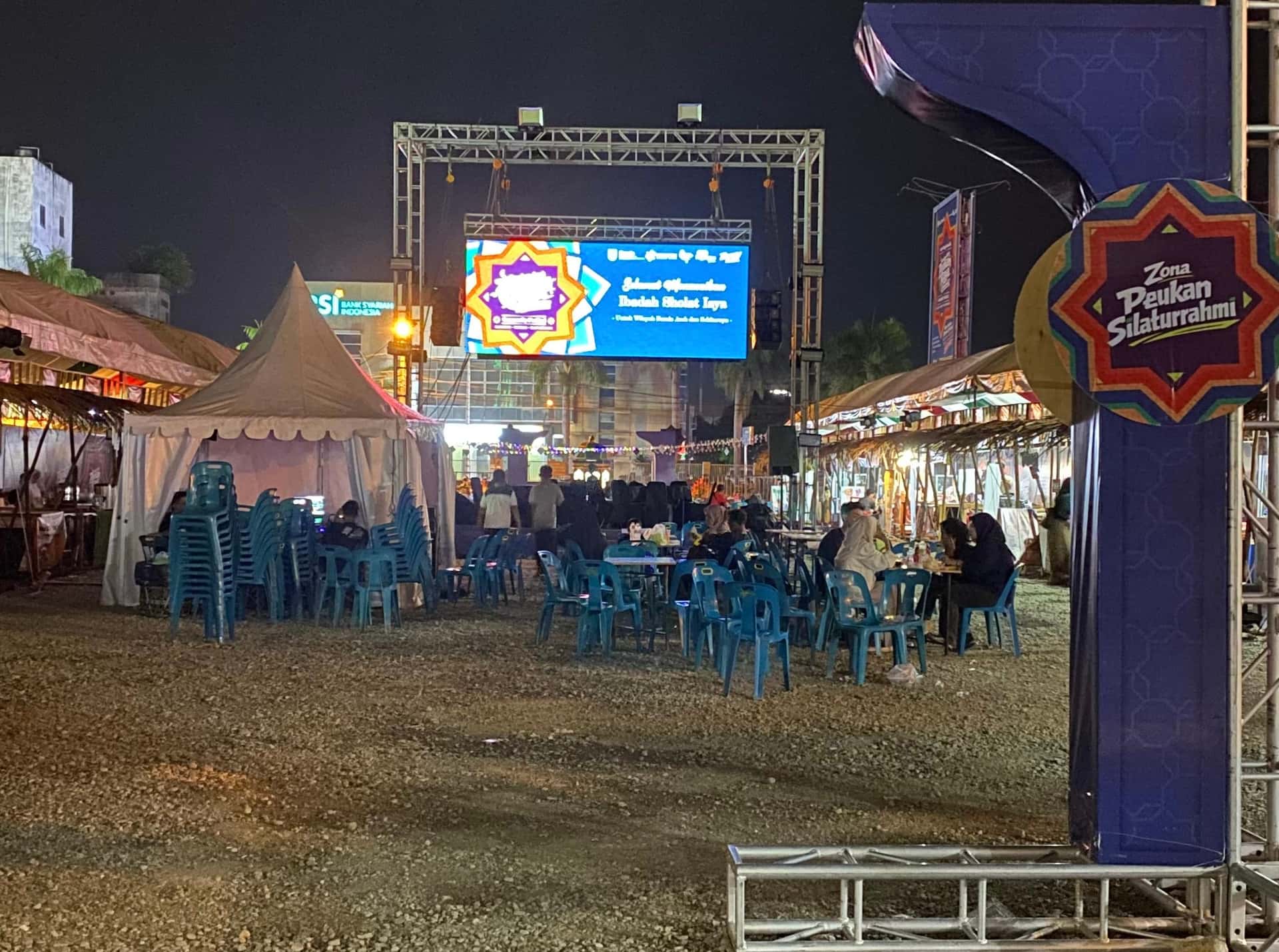 Warkop Kosong Saat Tarawih, Area Peukan Raya Ramadhan Banda Aceh Masih Ditempati Pengunjung
