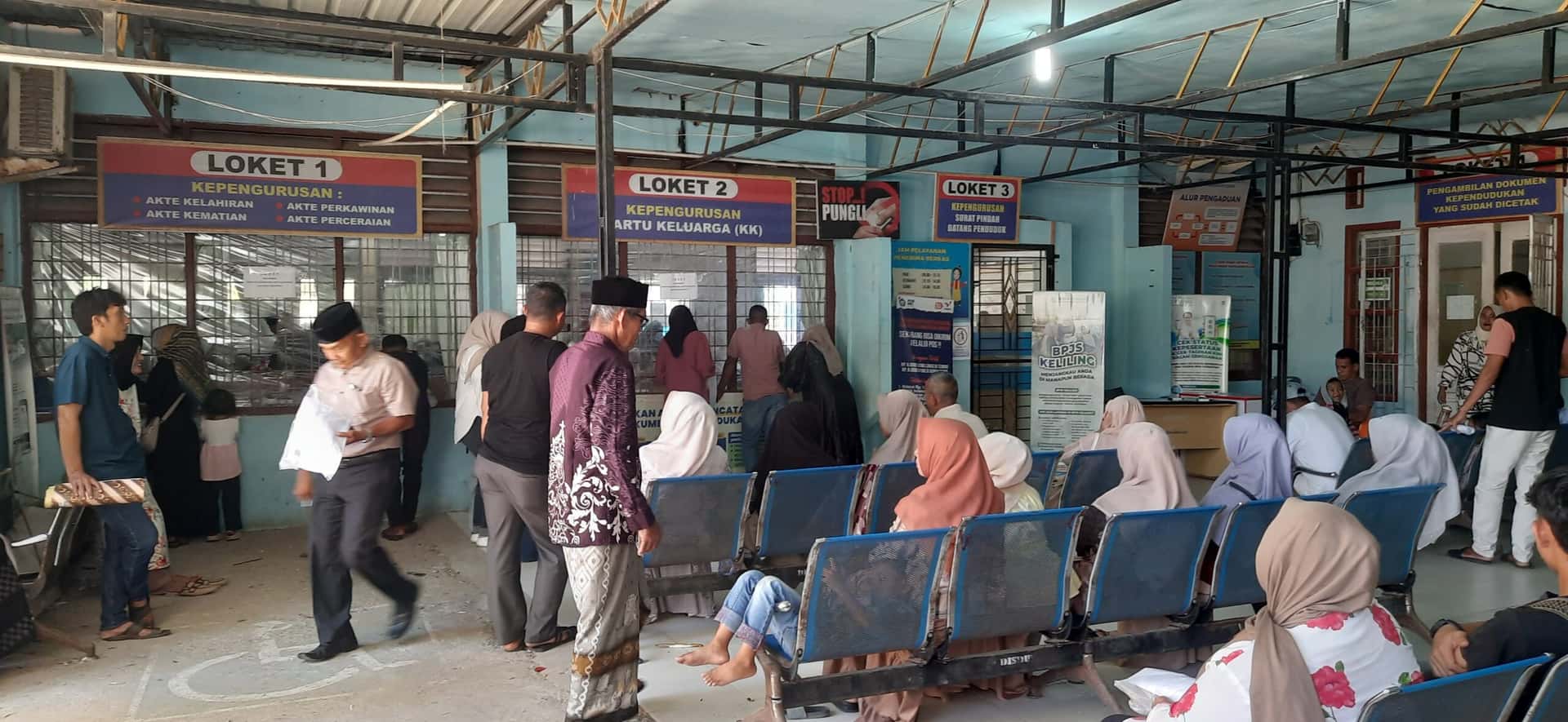 Disdukcapil Aceh Selatan Dipadati Warga, Fenomena Desil Jadi Pemicu