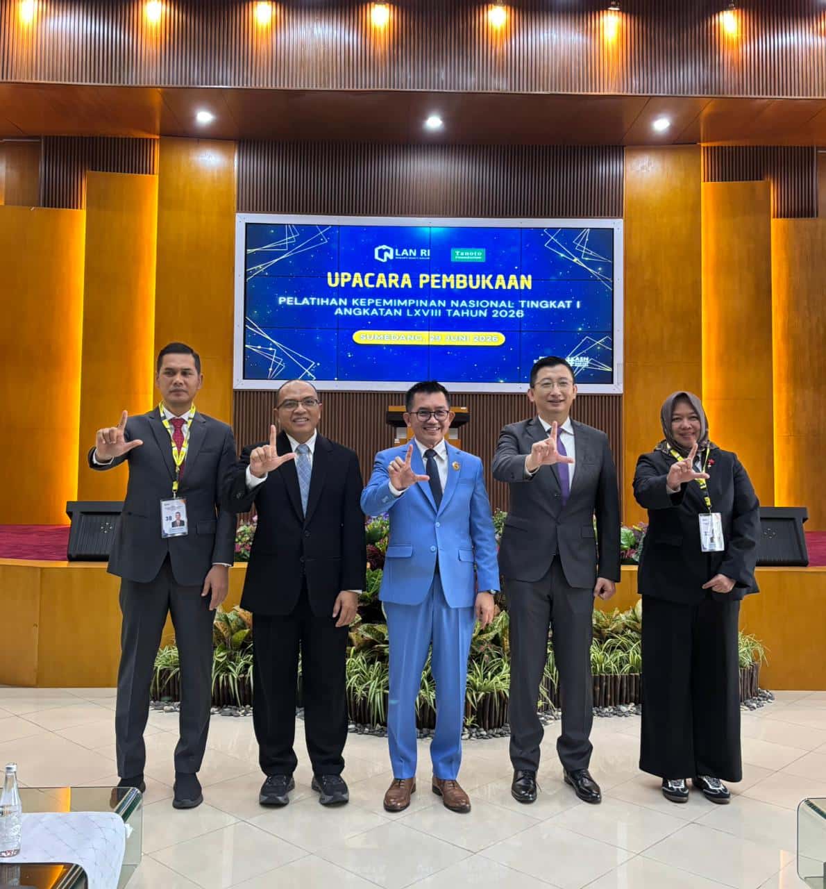 Didapuk Jadi Perwakilan Peserta, Sekda Aceh Ikuti Pelatihan Kepemimpinan Nasional Tingkat I LAN RI di Sumedang