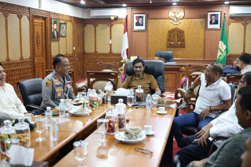 Antisipasi Bencana Hidrometeorologi, Gubernur Mualem Bersama Kapolda dan Ketua DPRA Bahas Mitigasi Sedini Mungkin