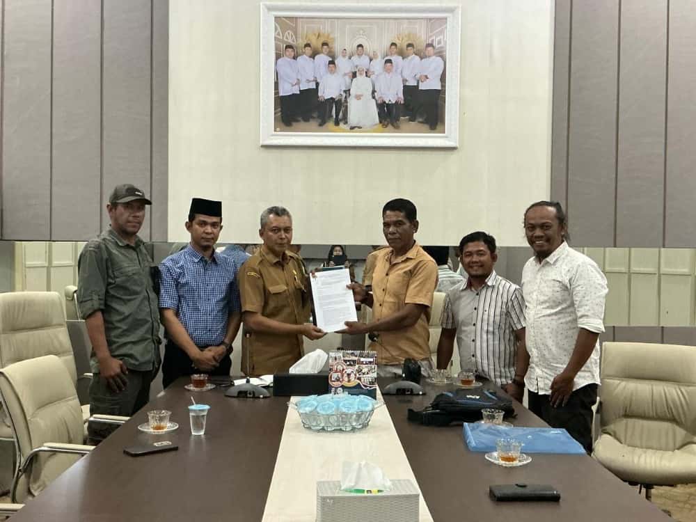Audiensi Kelompok Tani Usaha Mandiri Sadakata dengan Plt Kadistanbun Aceh soal penataan HGU