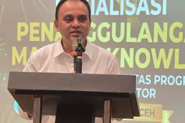 Plt Kepala Dinas Kesehatan Aceh Ferdiyus saat kegiatan sosialisasi penanggulangan malaria knowlesi di Banda Aceh