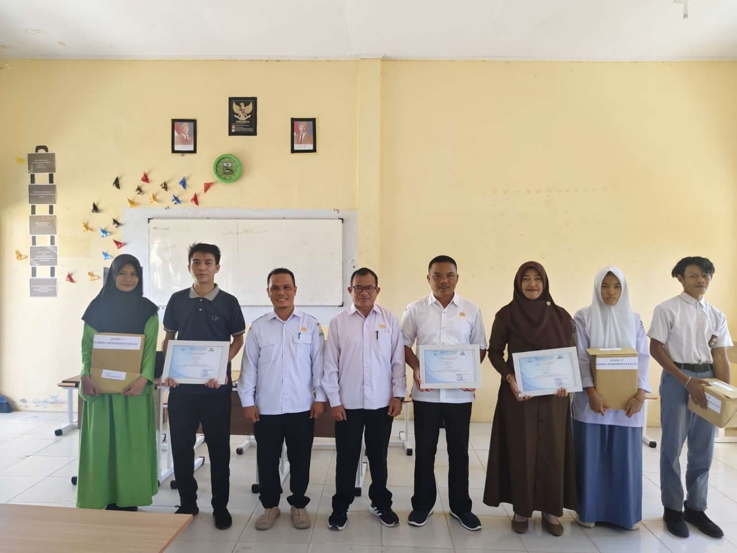 SMKN 1 Kluet Timur Aceh Selatan Gelar Lomba Kebersihan Kelas 
