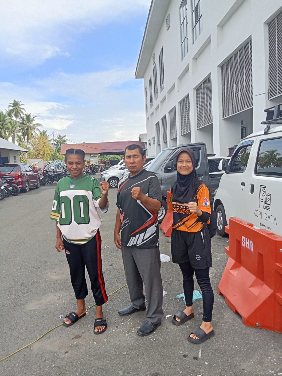 2 Atlit Karate Politeknik Aceh Selatan Ikuti Kejurda Forki Aceh