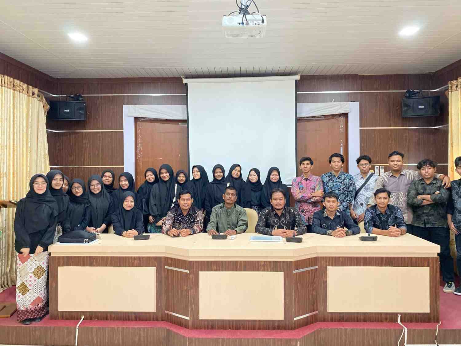 HMP PMI Dan IKA-PMI UIN Ar-Raniry Gelar Up-grading Dan Kegiatan Sosial di Panti Asuhan Yayasan Penyantun Islam Banda Aceh
