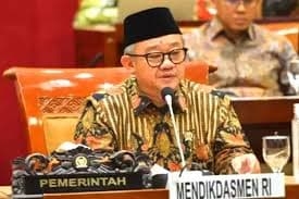 Menteri Pendidikan, Murid Kembali Belajar Di Rumah Mulai 21 Maret