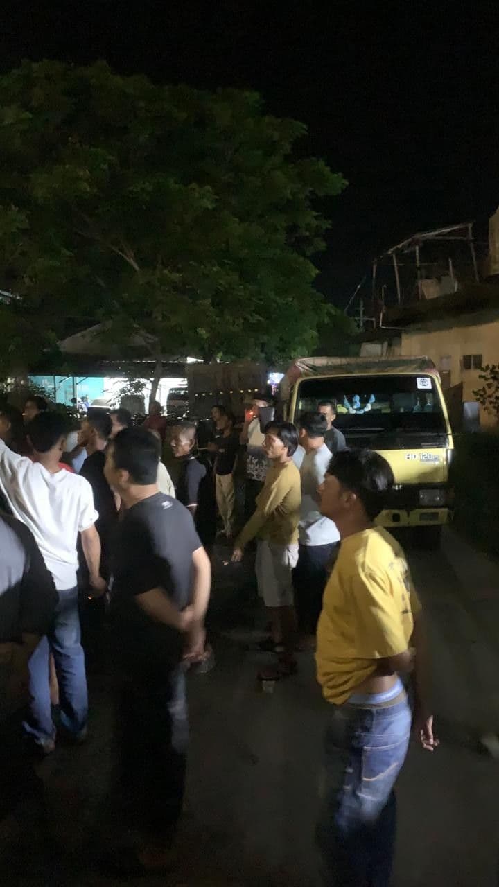 Warga Padang Baru Hadang Puluhan Truk Tambang, Aksi Damai Menuju Kemenangan Rakyat 