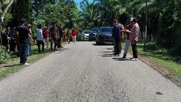 Karena Sering Dilakukan Hauling, Tim Pansus DPRK Aceh Barat Temukan Serakan Batubara Di Jalan