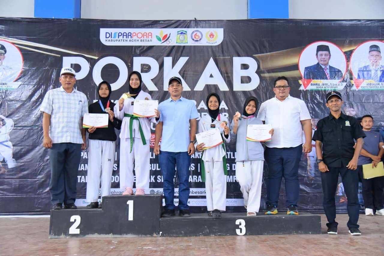 Kuta Malaka Raih Juara Umum Taekwondo PORKAB Aceh Besar 2025