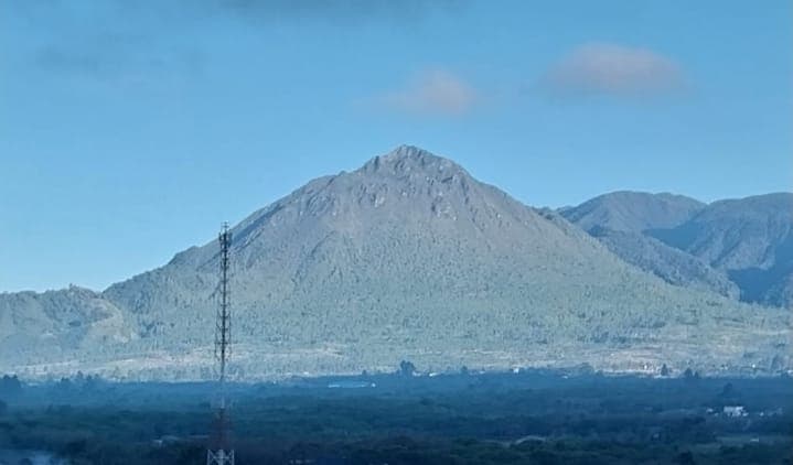 Alarm Bahaya Jelang Tahun Baru: Gunung Bur Ni Telong Naik Status “Siaga”, Warga Dilarang Mendekat Radius 4 Km