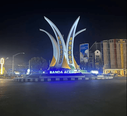 Tanpa Terompet dan Pesta, Warga Banda Aceh Sambut Tahun Baru 2026 dengan “Quality Time” Sederhana