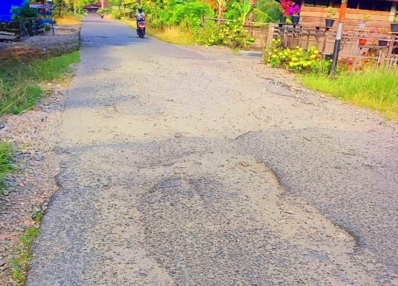 Warga Keluhkan Kerusakan Parah Jalan Lintas Kota Fajar-Menggamat, Desak Pemerintah Segera Bertindak