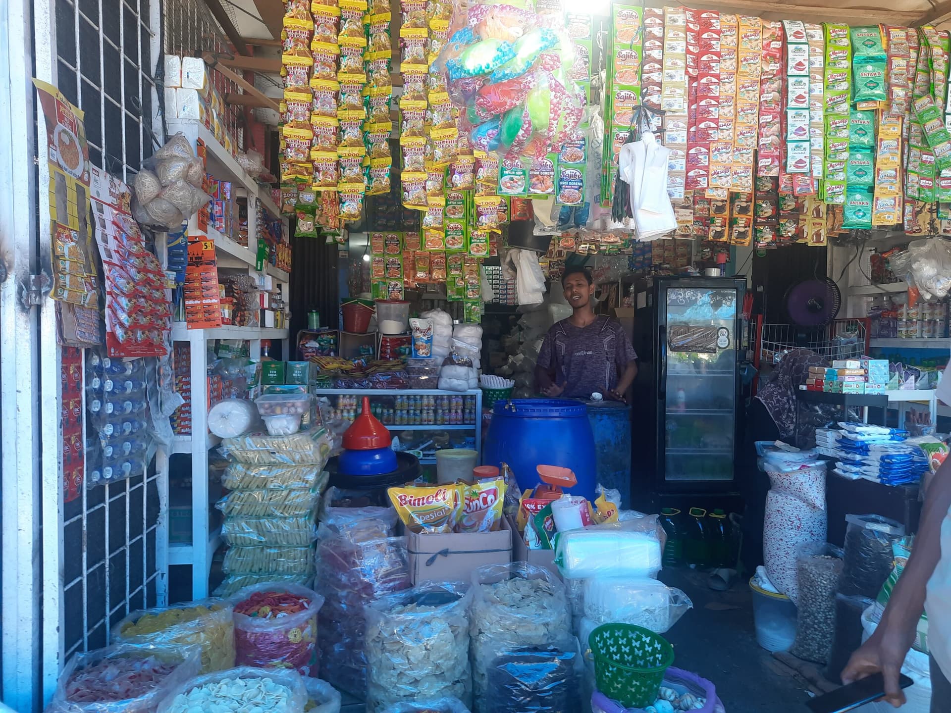 Stok Melimpah dan Harga Stabil, Minyak Goreng serta Telur Paling Diburu di Pasar Kota Fajar