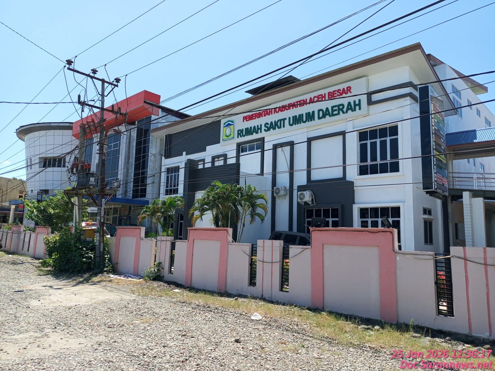 Proyek RSUD Aceh Besar Rp 14,1 Miliar “Mati Suri”: Abaikan K3, Kunci Masih Dikuasai Rekanan, Manajemen Pilih Bungkam