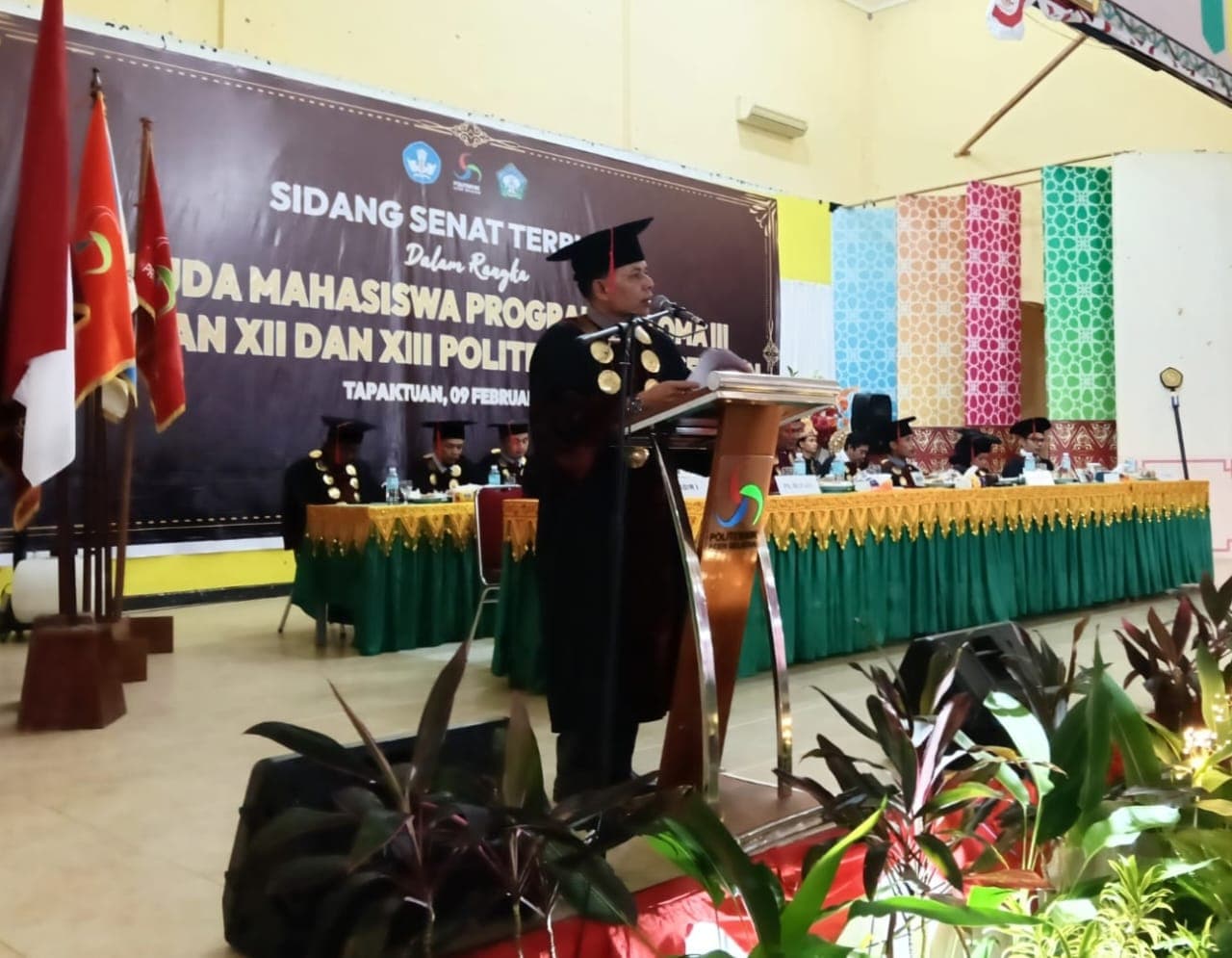 Cetak SDM Siap Kerja, Plt. Bupati Aceh Selatan Wisuda Puluhan Lulusan Vokasi Poltas