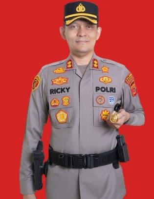 Personel Polsek Jajaran Polres Aceh Selatan Intensifkan Pengamanan Sholat Tarawih