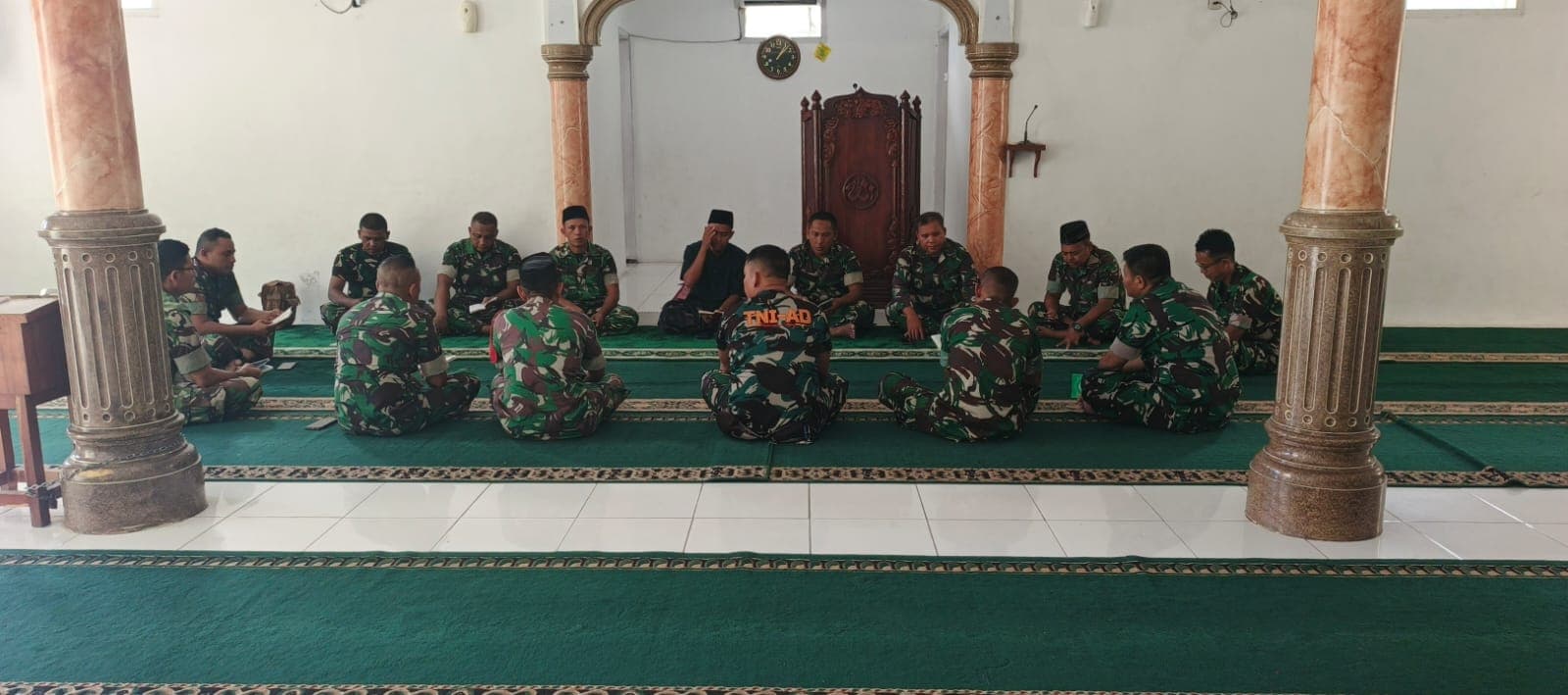 Khidmat dan Penuh Haru, Personel Kodim 0107/Asel Gelar Doa Yasin untuk Prajurit TNI Gugur dalam Misi Perdamaian