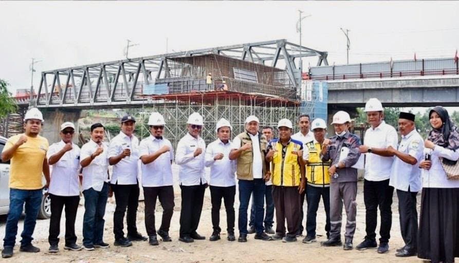 Progres 42 Persen, Jembatan Permanen Kutablang Ditargetkan Selesai Juli 2026