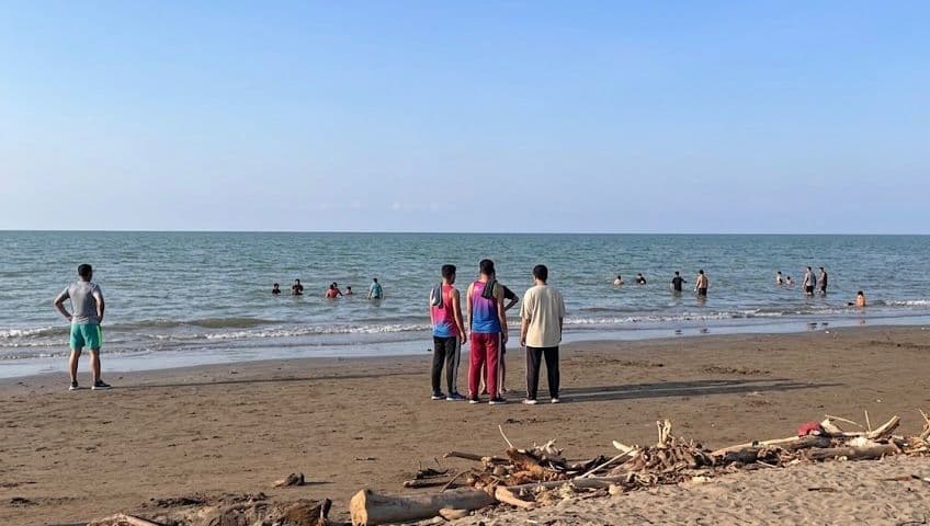 Selain Tempat Wisata, Pantai Cemara Jadi Ruang Olahraga Pagi Warga Gandapura