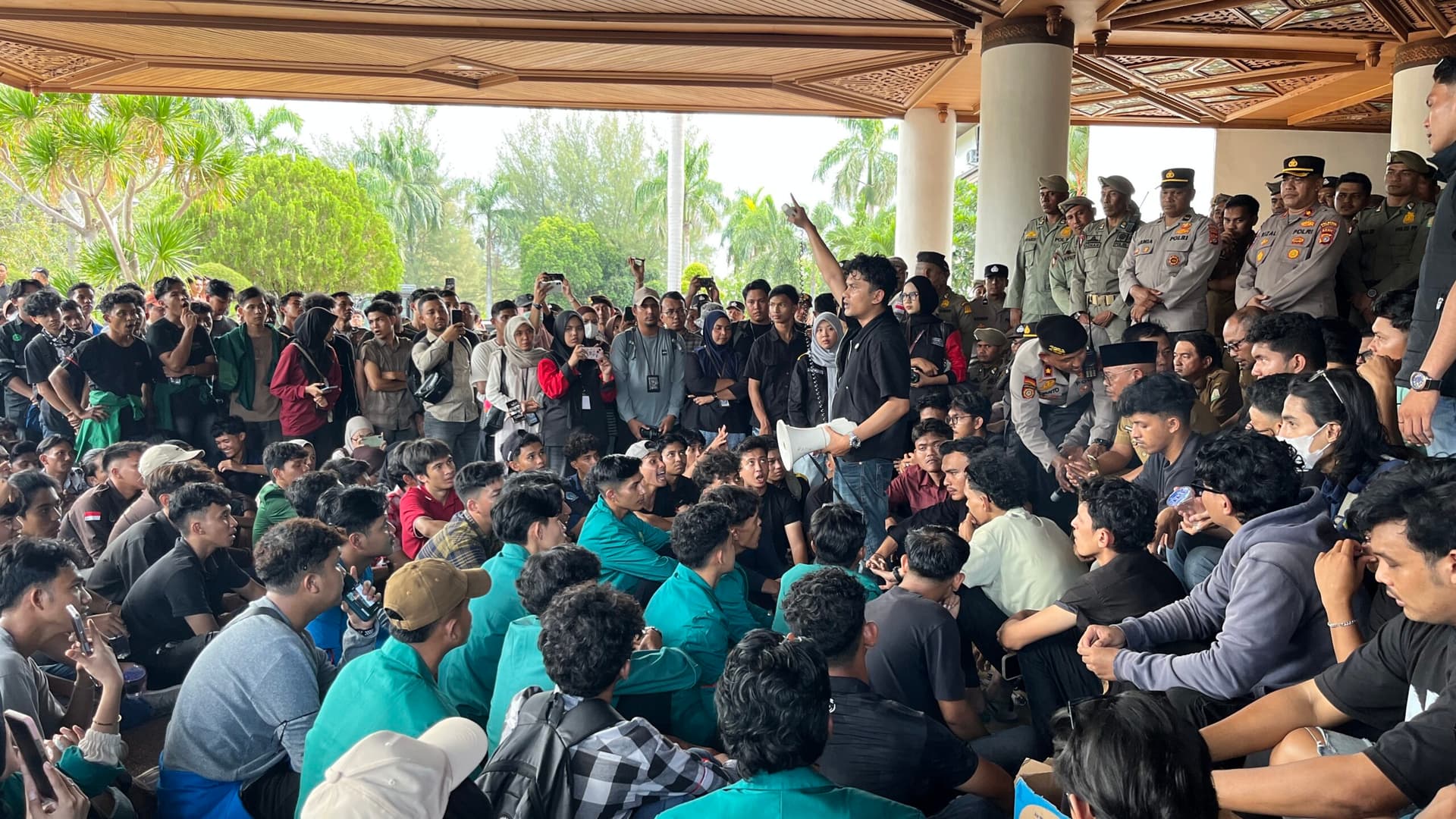 Demo Aliansi Rakyat Aceh Jilid II Tolak Pergub JKA
