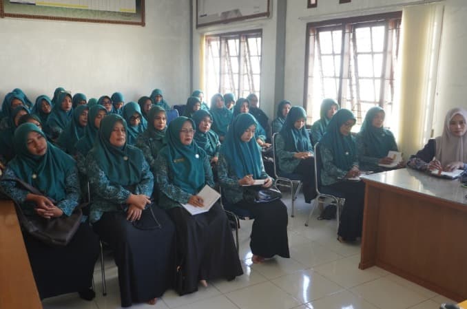 Gammawar dan Gelari Pelangi Jadi Momentum Evaluasi Pembinaan PKK Gampong