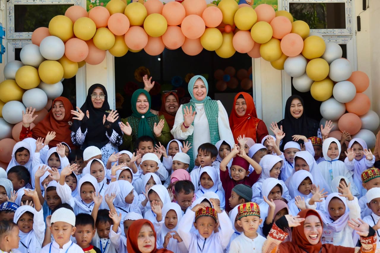 Tinjau MPLS Ramah, Bunda PAUD Kak Na: Ini Sarana agar Anak Tumbuh Gemar Bersekolah