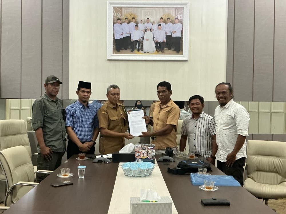 Audiensi Kelompok Tani Usaha Mandiri Sadakata dengan Plt Kadistanbun Aceh soal penataan HGU
