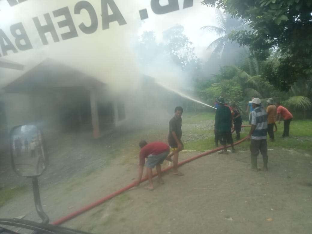 Rumah Warga di Padang Sikabu Aceh Barat Hangus Terbakar, Kerugian Capai Rp100 Juta