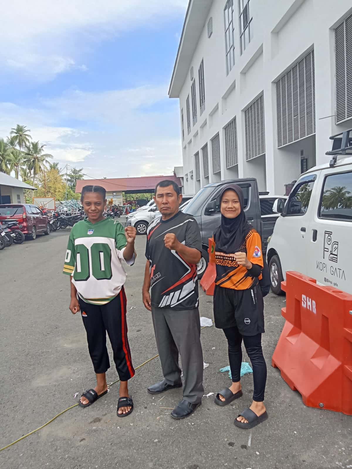 2 Atlit Karate Politeknik Aceh Selatan Ikuti Kejurda Forki Aceh