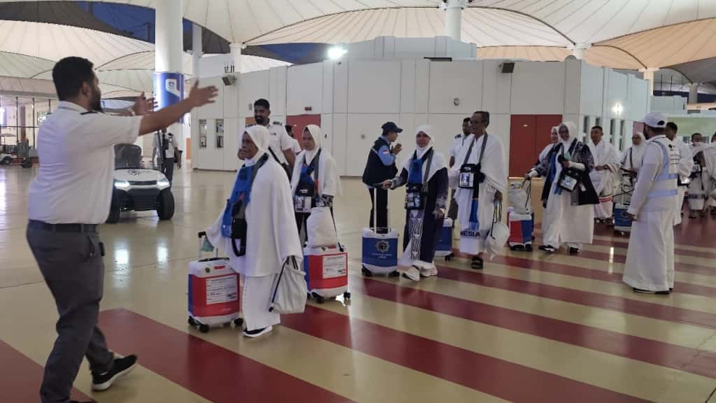 Jemaah Haji Mulai Pulang, Ini Jadwal Lengkap Kepulangan Haji RI 2025