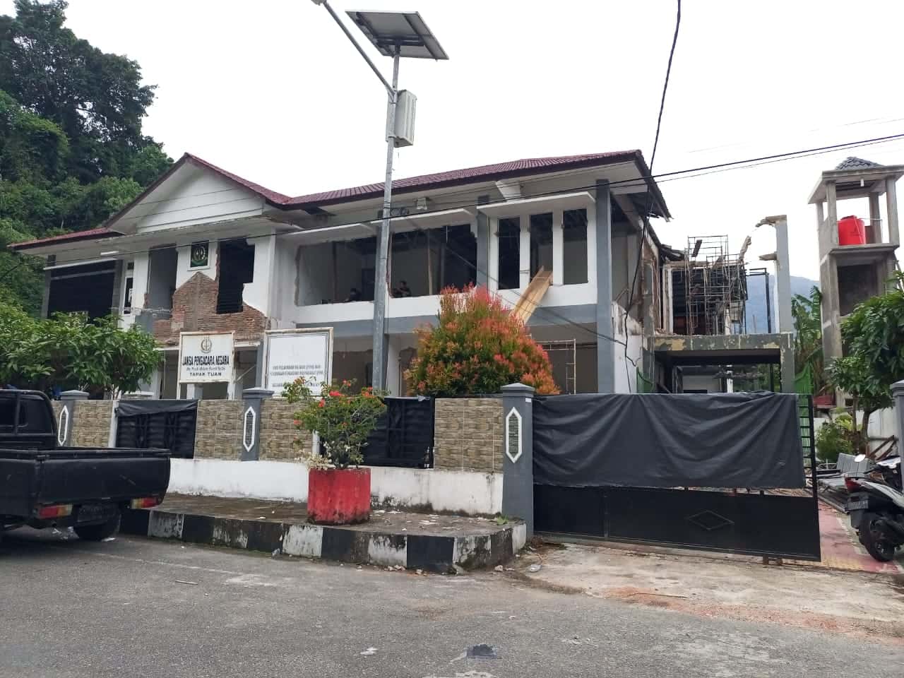 Pemkab Lanjutkan Pembangunan & Rehabilitasi Kantor Kejari Aceh Selatan, Nilai Proyek Rp 3,19 Miliar, diharap mendorong Serapan Anggaran yang “lelet”