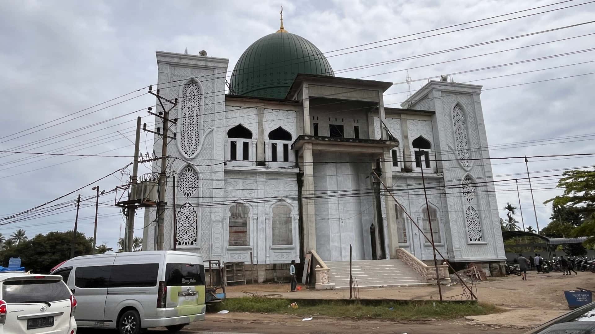 Seabad Masjid Taqwa Gandapura: Warisan Nek Bat 1918 yang Kini Bangkit dengan 98% Dana Swadaya