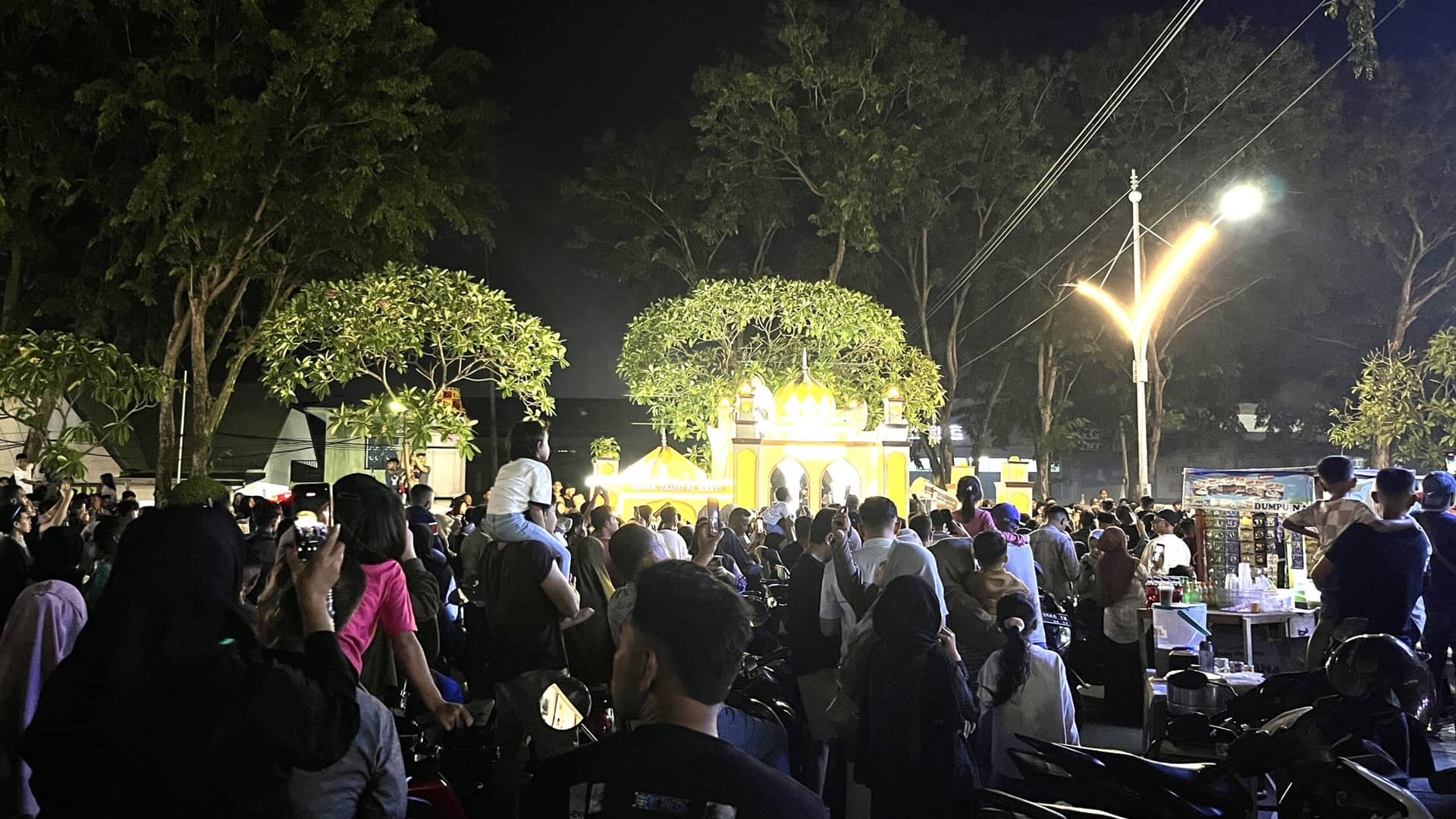 Semarak Warga Banda Aceh Menyambut Lebaran Idul Fitri pada Tanggal 21 Maret 2026