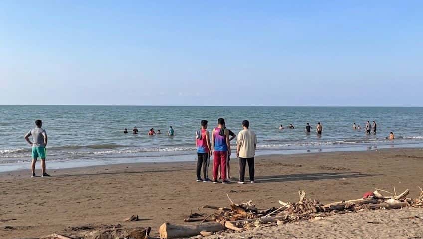 Selain Tempat Wisata, Pantai Cemara Jadi Ruang Olahraga Pagi Warga Gandapura