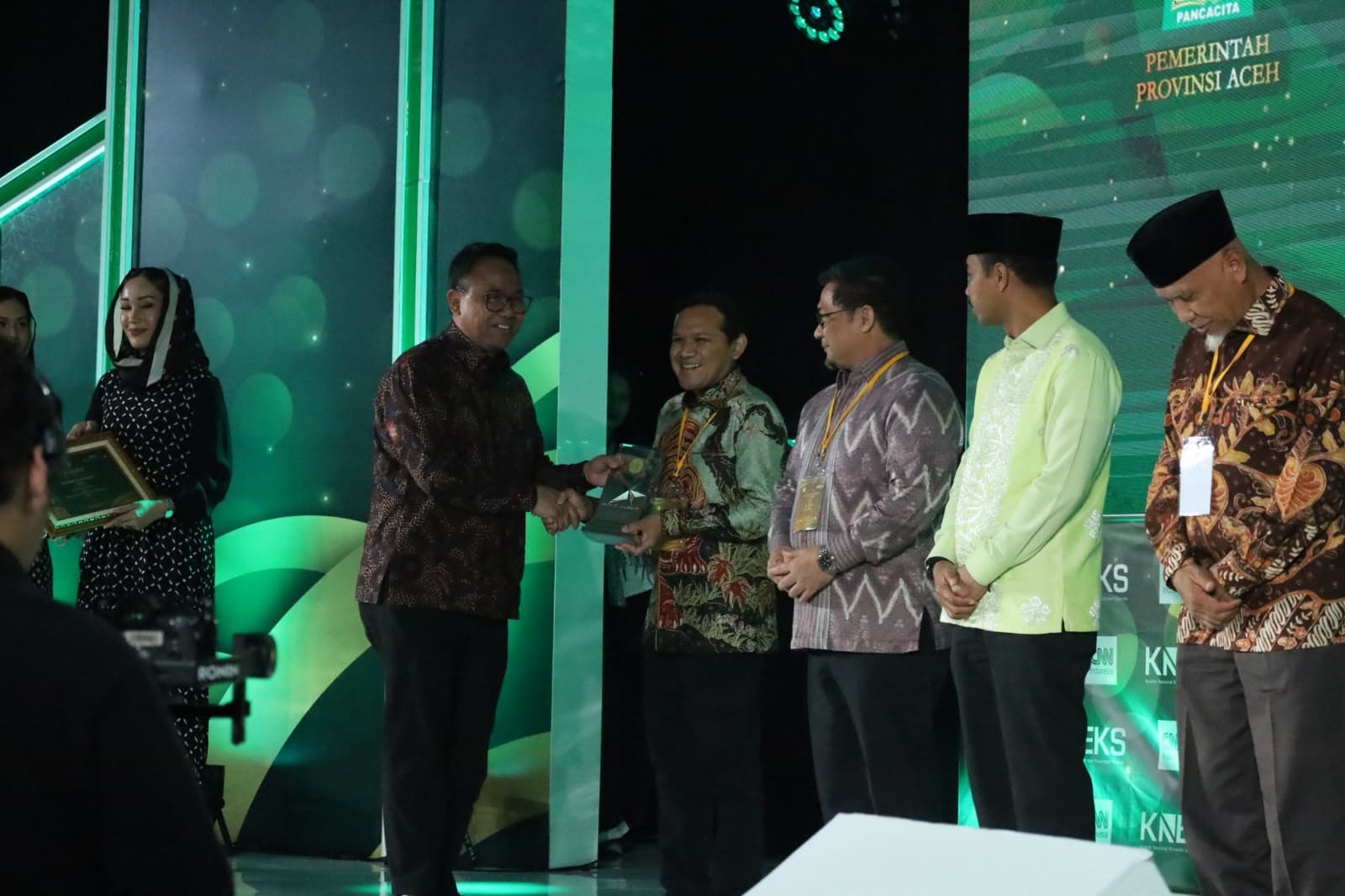 Aceh Borong Sembilan Penghargaan di Anugerah Adinata Syariah 2026, Juara Utama Inklusi Keuangan Syariah