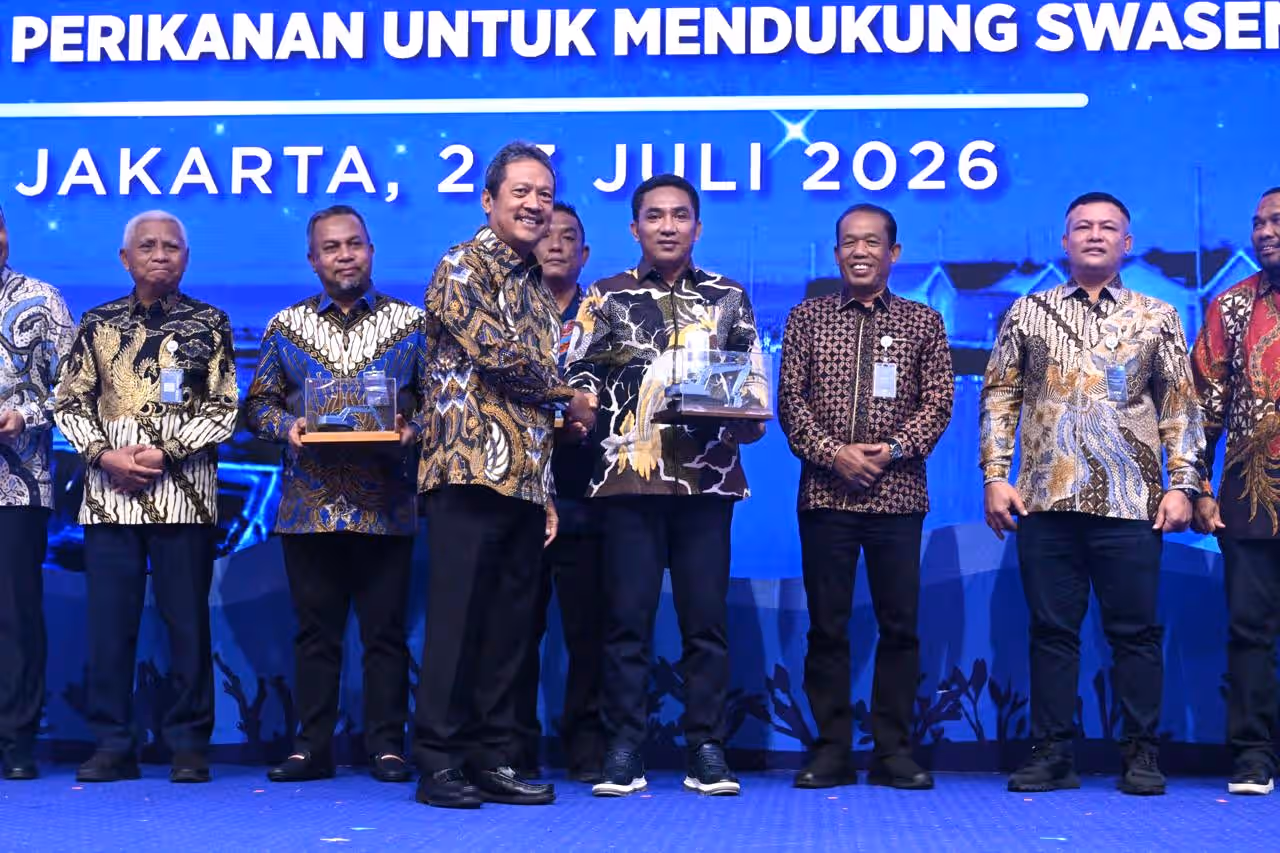 12 Excavator Bantuan KKP di Sumatera: Aceh Selatan hingga Agam Terima Unit Pemulihan Tambak